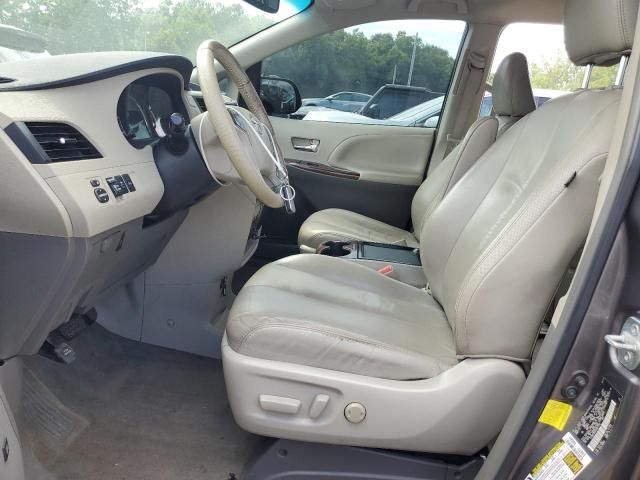 2011 Toyota Sienna XLE