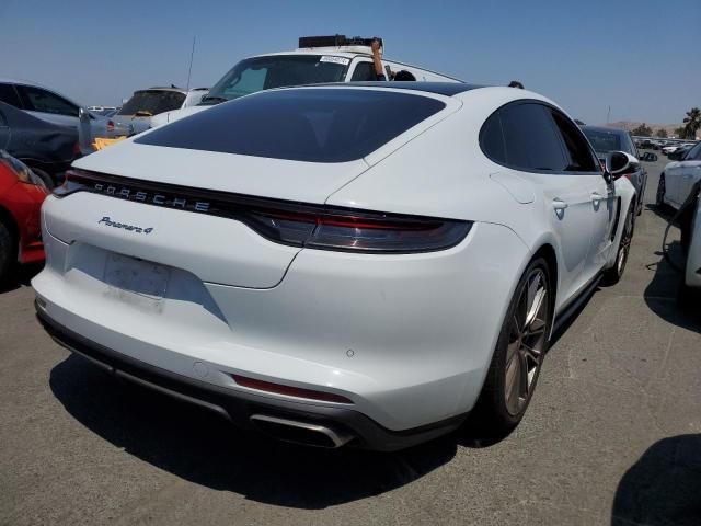 2021 Porsche Panamera Base