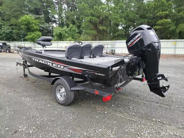 2024 Tracker Boat