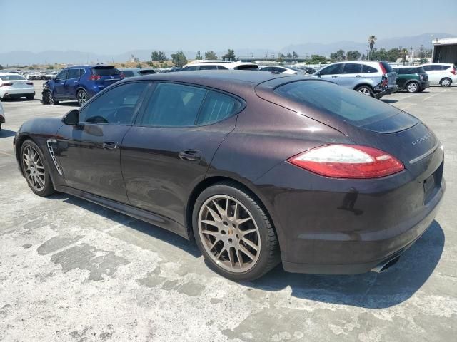 2013 Porsche Panamera 2