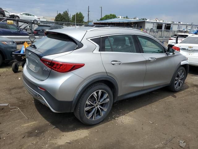 2017 Infiniti QX30 Base