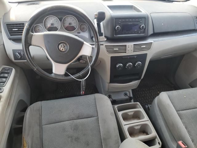 2009 Volkswagen Routan S