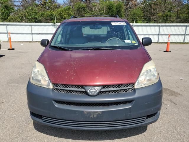 2005 Toyota Sienna XLE