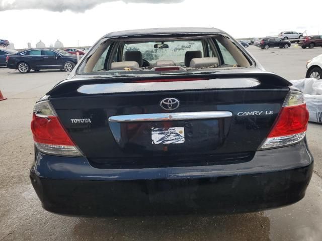 2005 Toyota Camry LE