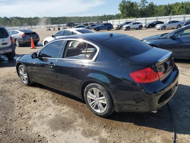 2015 Infiniti Q40