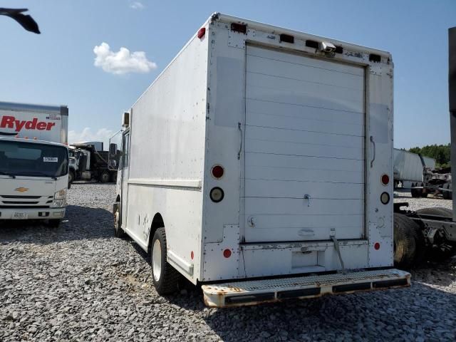 2004 Freightliner Chassis M Line WALK-IN Van