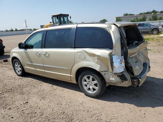 2011 Chrysler Town & Country Touring