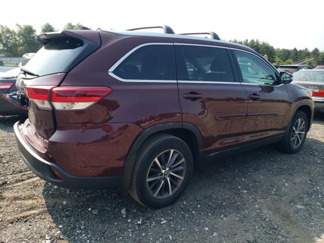 2019 Toyota Highlander SE