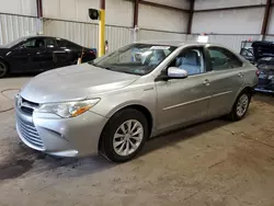 Carros salvage sin ofertas aún a la venta en subasta: 2016 Toyota Camry Hybrid