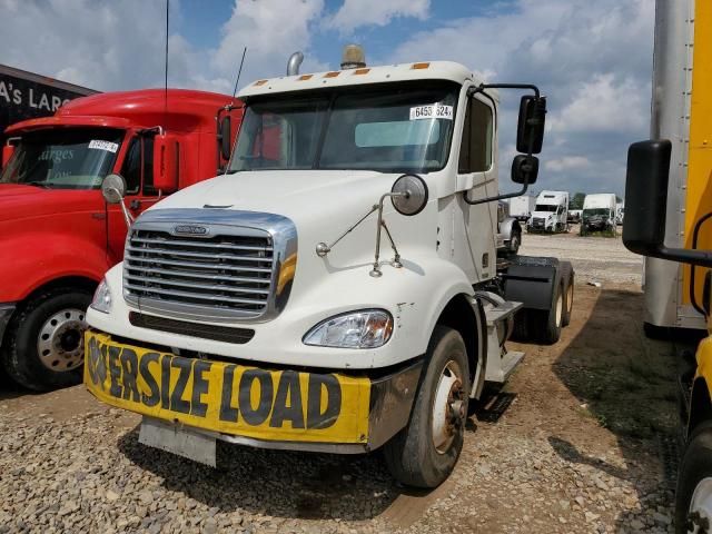 2005 Freightliner Columbia 112