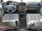 2005 Chrysler Town & Country LX