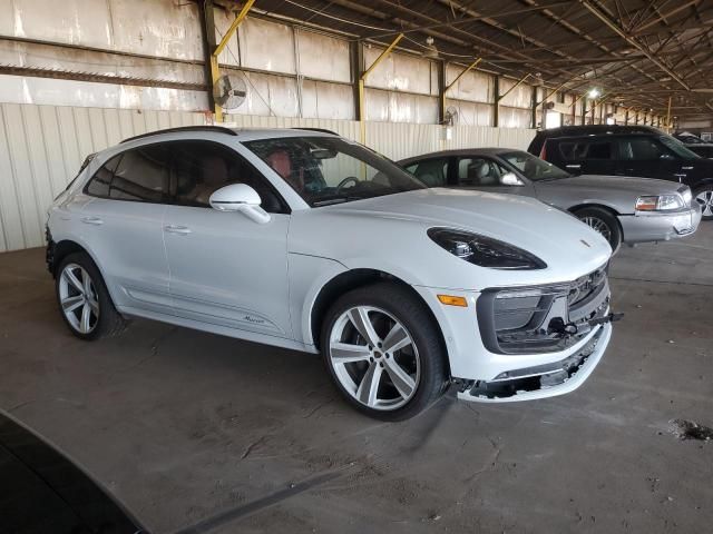 2022 Porsche Macan