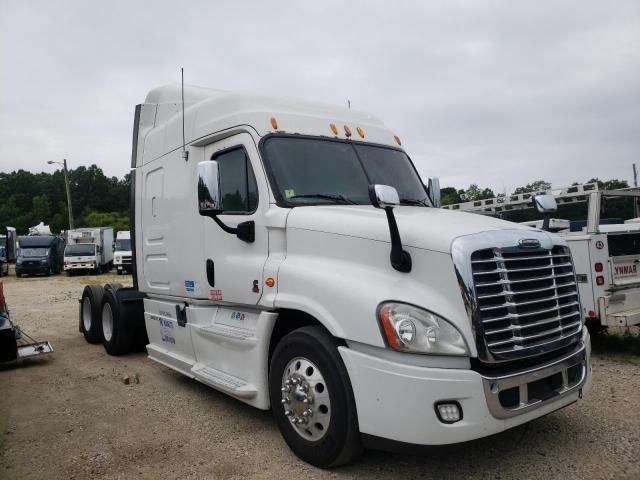 2013 Freightliner Cascadia 125