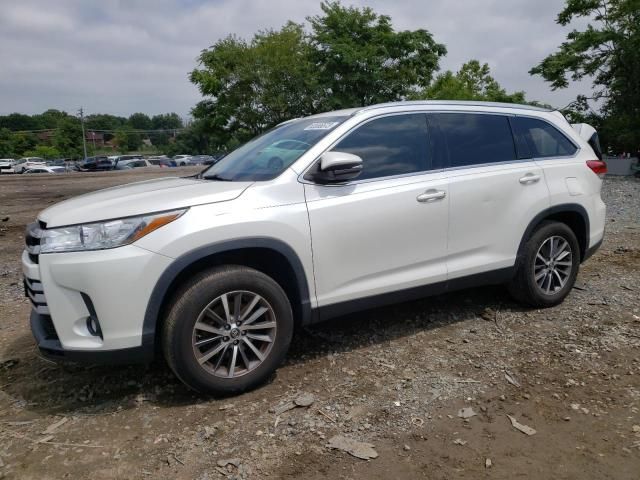 2019 Toyota Highlander SE