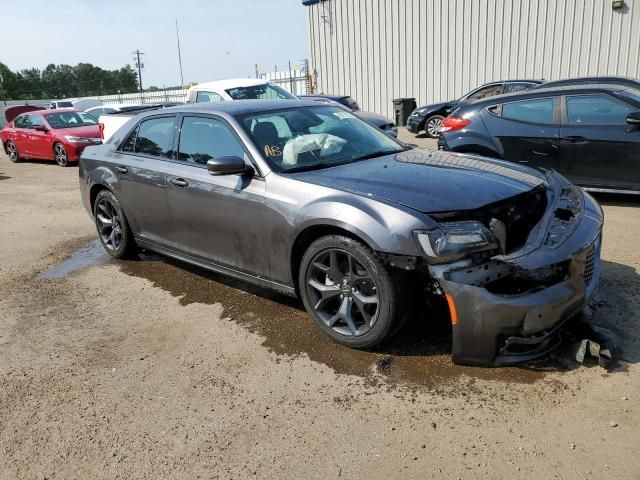 2022 Chrysler 300 Touring L