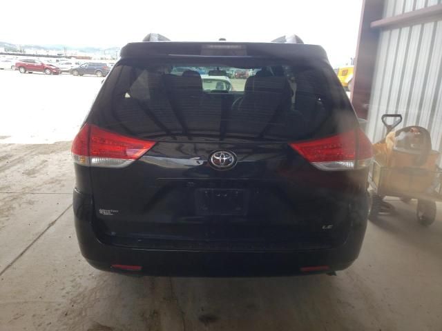 2013 Toyota Sienna LE