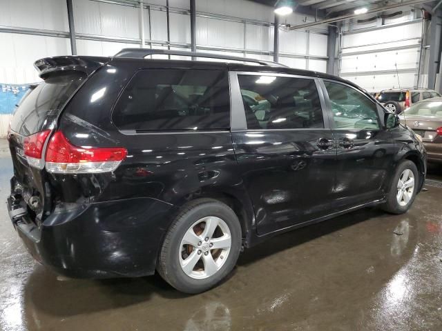 2014 Toyota Sienna LE