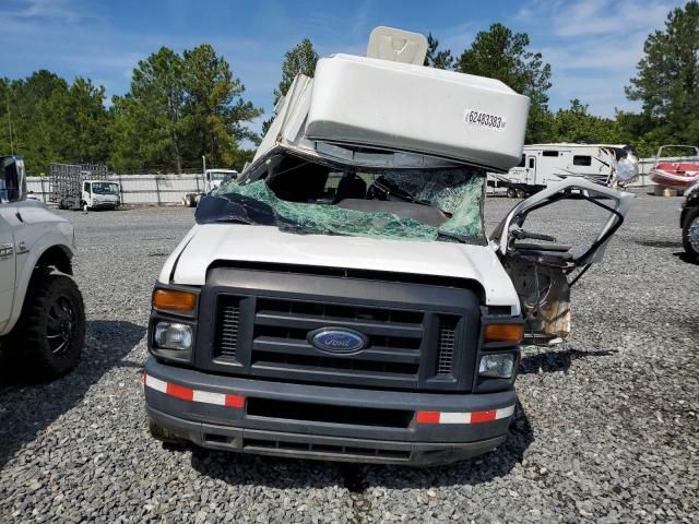 2012 Ford Econoline E350 Super Duty Van