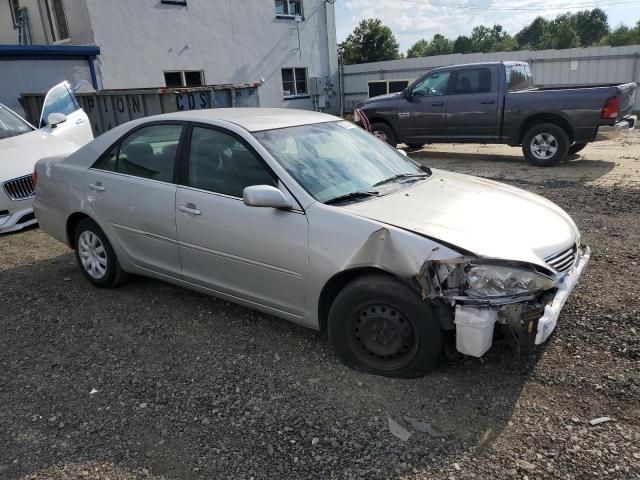 2005 Toyota Camry LE