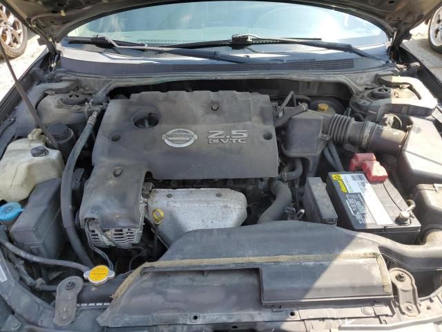 2003 Nissan Altima Base