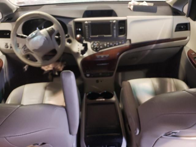 2012 Toyota Sienna XLE