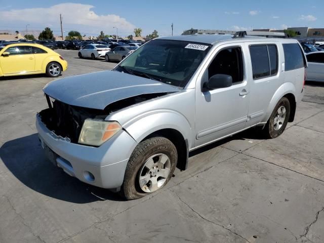 2005 Nissan Pathfinder LE