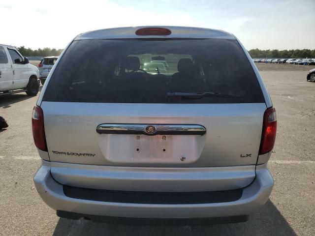 2005 Chrysler Town & Country LX