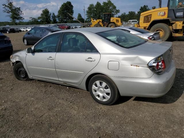 2005 Toyota Camry LE