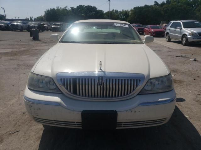 2007 Lincoln Town Car Signature Limited