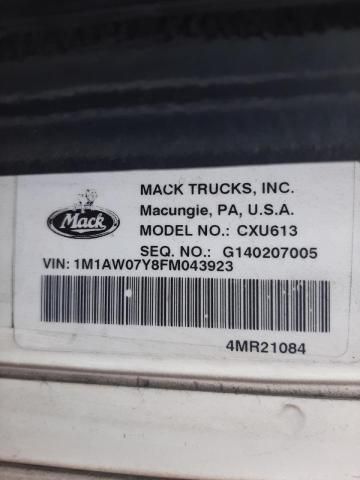 2015 Mack 600 CXU600