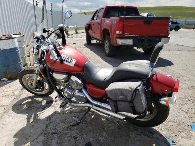 2002 Honda VF750 C