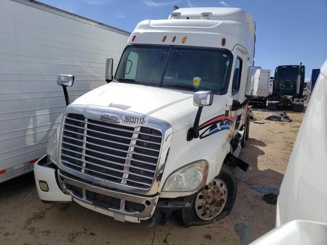 2013 Freightliner Cascadia 125