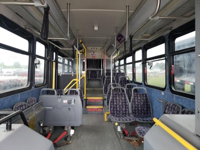 2009 Gillig Transit Bus Low
