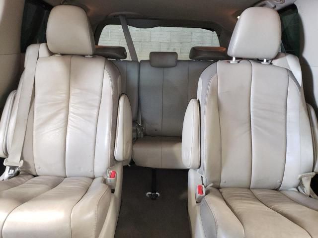 2012 Toyota Sienna XLE