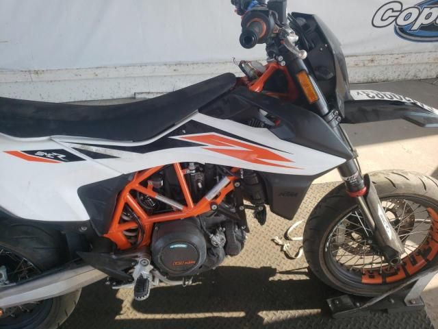 2019 KTM 690 SMC R