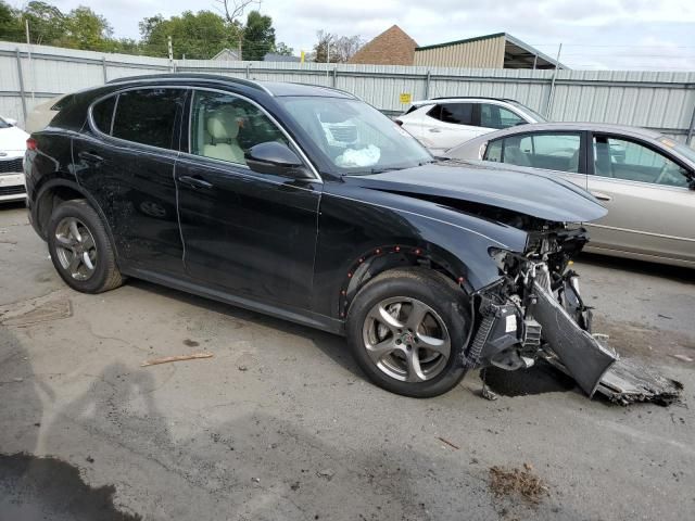 2021 Alfa Romeo Stelvio Sport