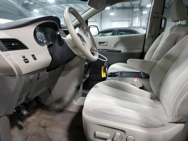 2014 Toyota Sienna LE