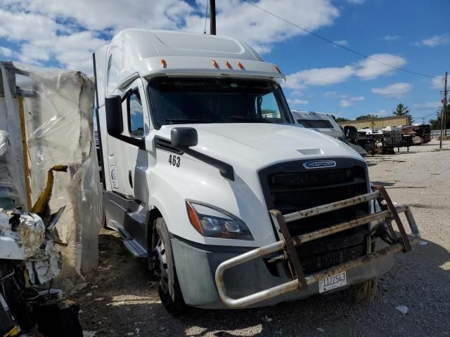 2020 Freightliner Cascadia 126