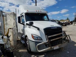 Salvage trucks for sale at Lexington, KY auction: 2020 Freightliner Cascadia 126
