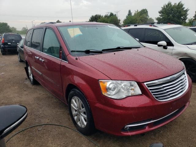 2015 Chrysler Town & Country Limited Platinum