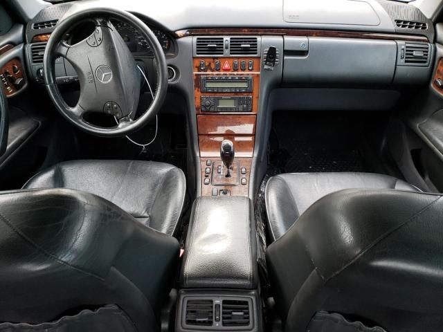 2002 Mercedes-Benz E 320