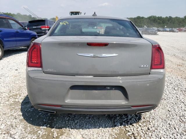 2019 Chrysler 300 Touring