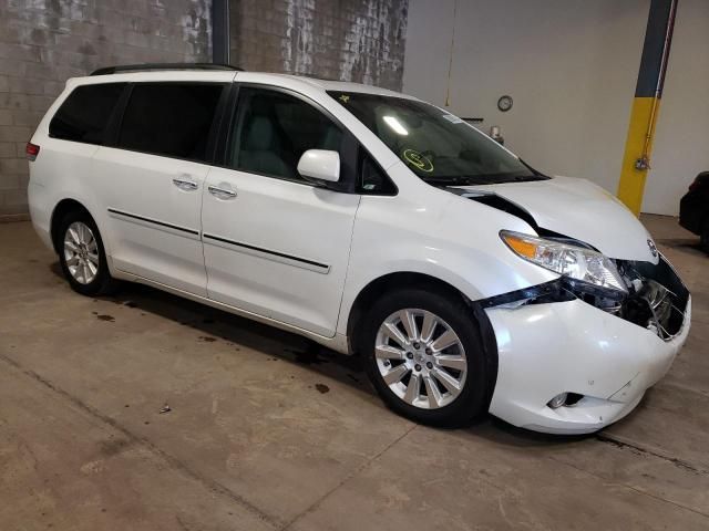 2012 Toyota Sienna XLE