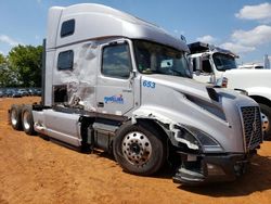 Salvage trucks for sale at Longview, TX auction: 2022 Volvo VN VNL