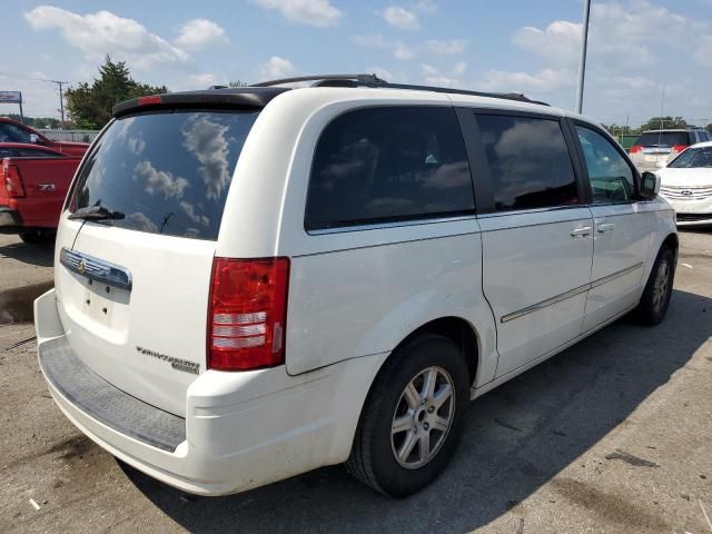 2010 Chrysler Town & Country Touring