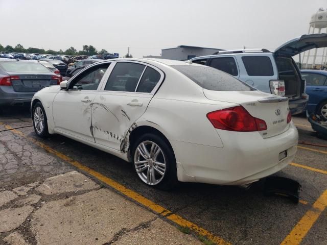 2015 Infiniti Q40