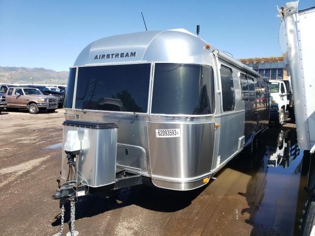 2019 Airstream Flying CLO