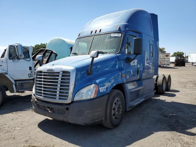 2018 Freightliner Cascadia 125