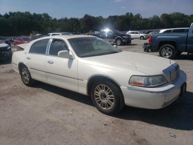 2007 Lincoln Town Car Signature Limited