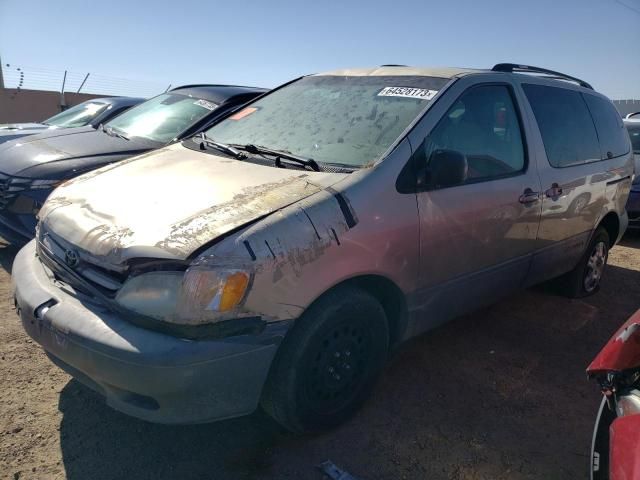 2002 Toyota Sienna LE